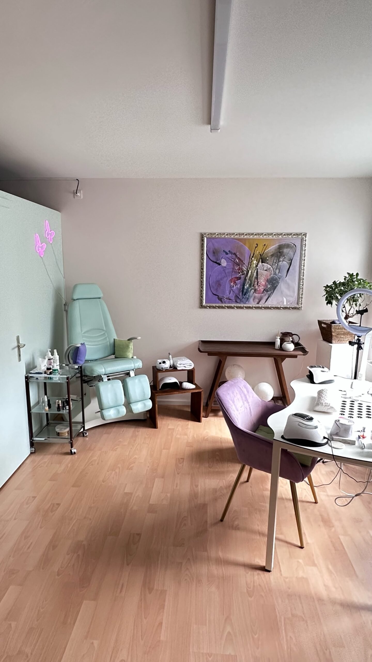 05CAF9FA-8D69-481C-9D9C-30959D5EEAF5