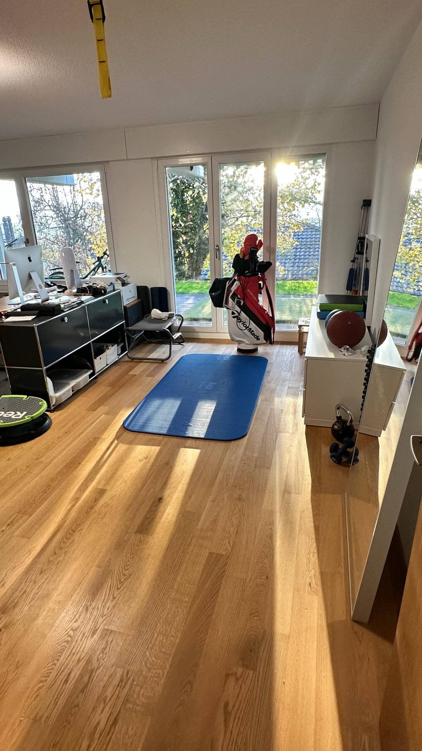 6C2A1C77-6959-49EB-95B0-1858E15E331D